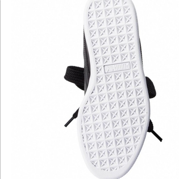 PUMA
Basket Heart Leather - Picture 6 of 7